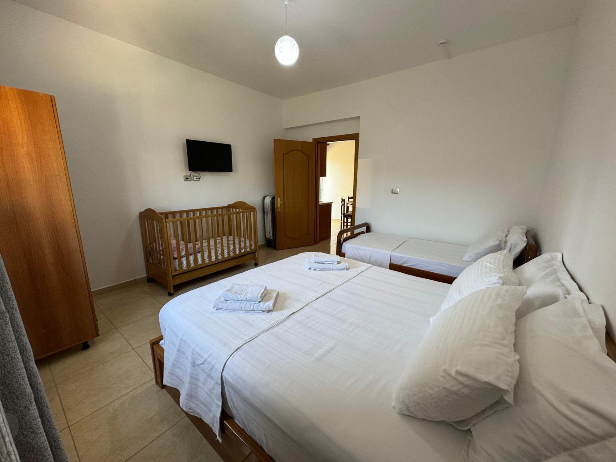 Aleksander Aparthotel Ksamil Buitenkant foto