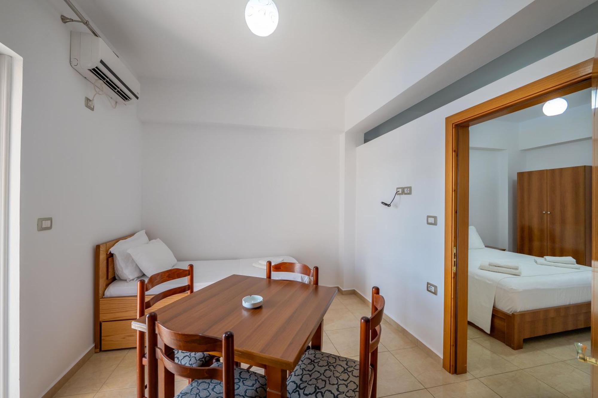 Aleksander Aparthotel Ksamil Buitenkant foto