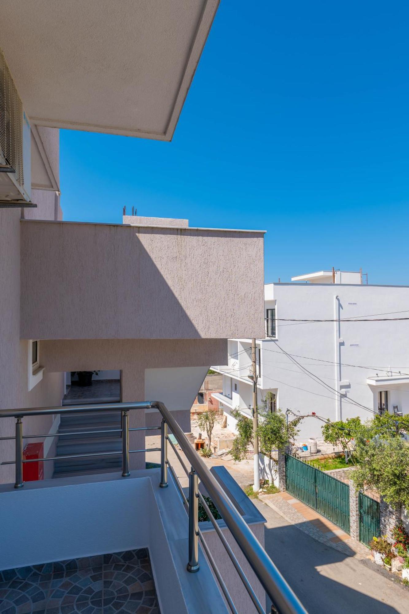 Aleksander Aparthotel Ksamil Buitenkant foto