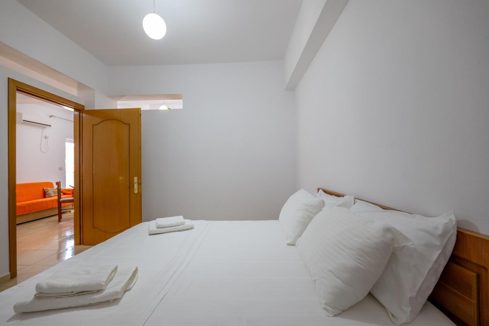 Aleksander Aparthotel Ksamil Buitenkant foto