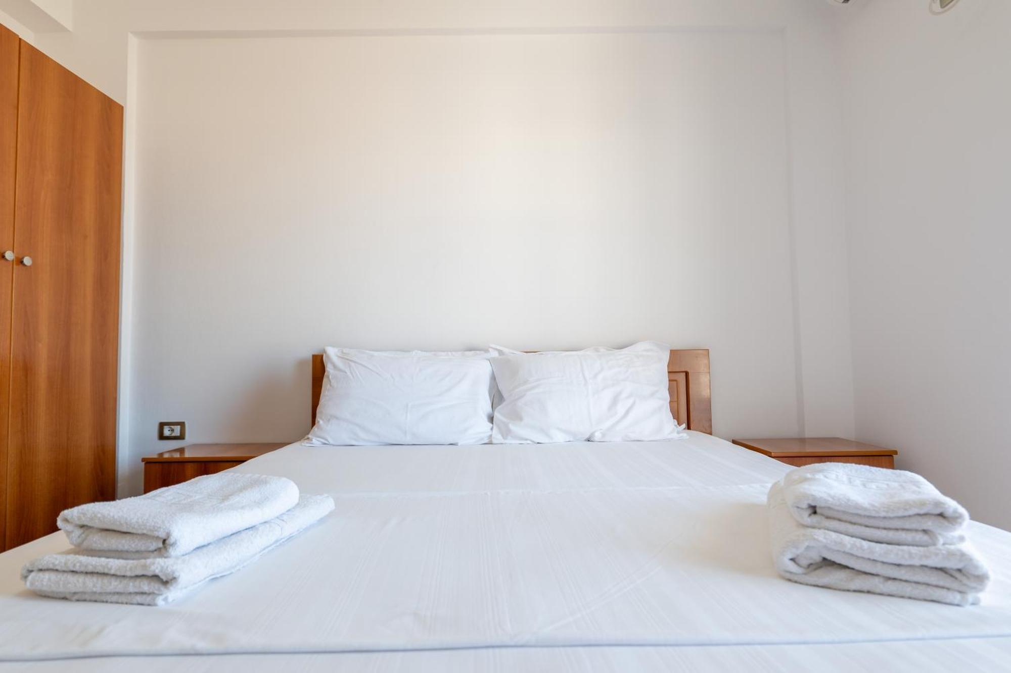 Aleksander Aparthotel Ksamil Buitenkant foto