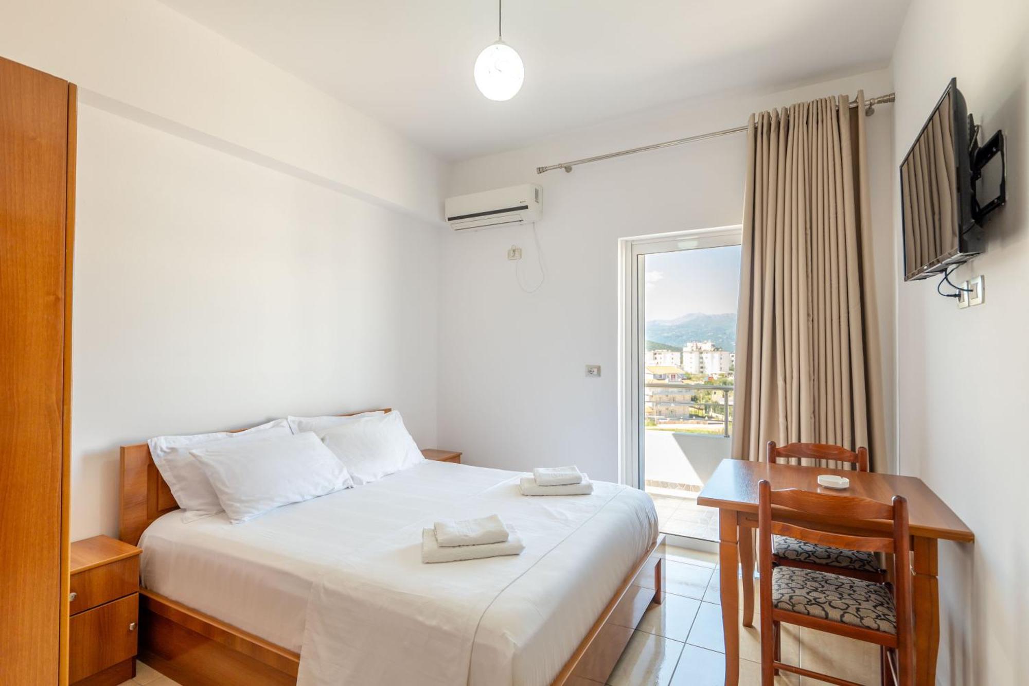 Aleksander Aparthotel Ksamil Buitenkant foto