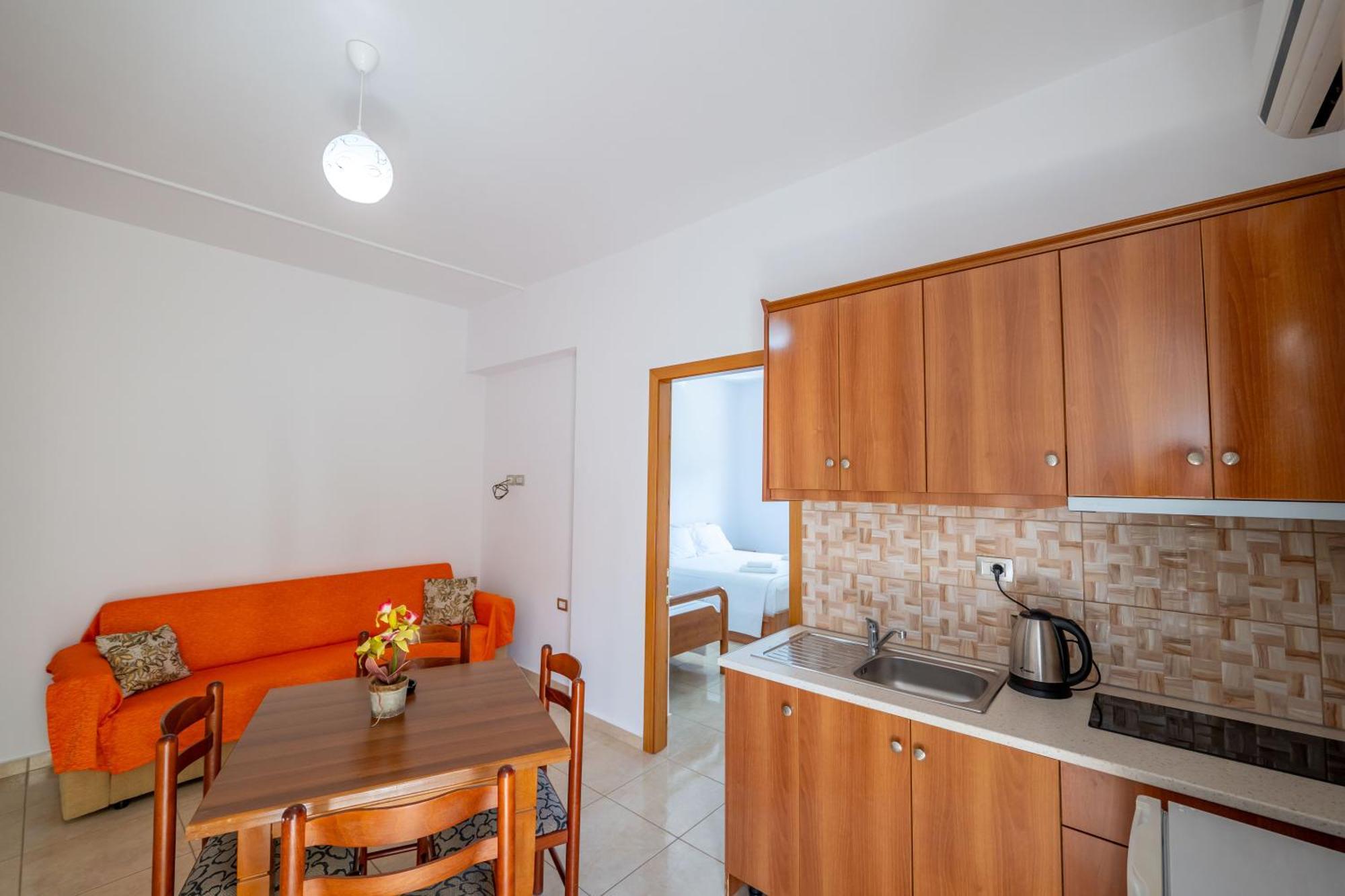 Aleksander Aparthotel Ksamil Buitenkant foto