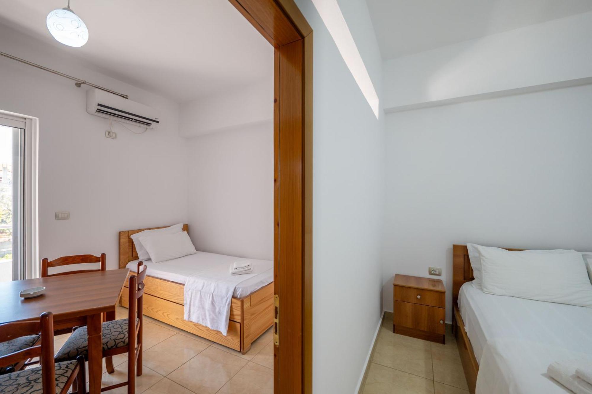 Aleksander Aparthotel Ksamil Buitenkant foto